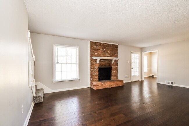 Photo - 1790 Malabar Dr