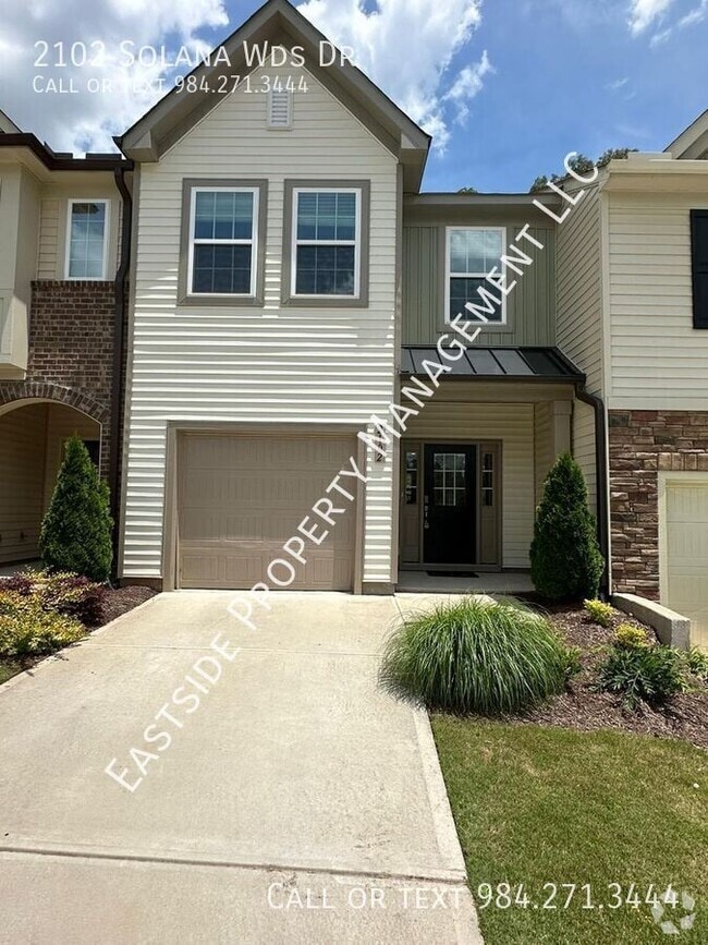 Building Photo - 2102 Solana Wds Dr Rental