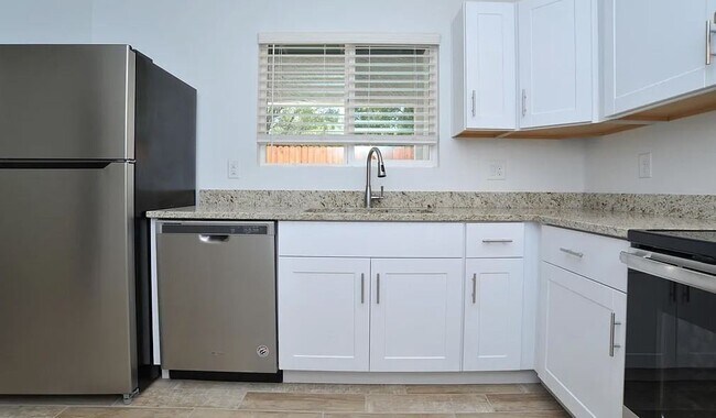 Photo - 3318 E Presidio Rd