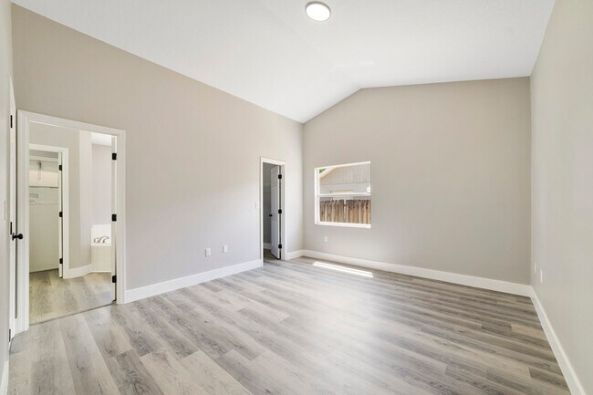 Photo - 149 Ronda Ct