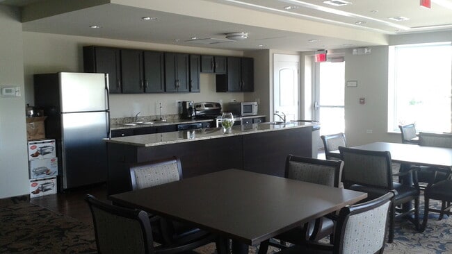 Photo - Anthony Place at Glendale Heights