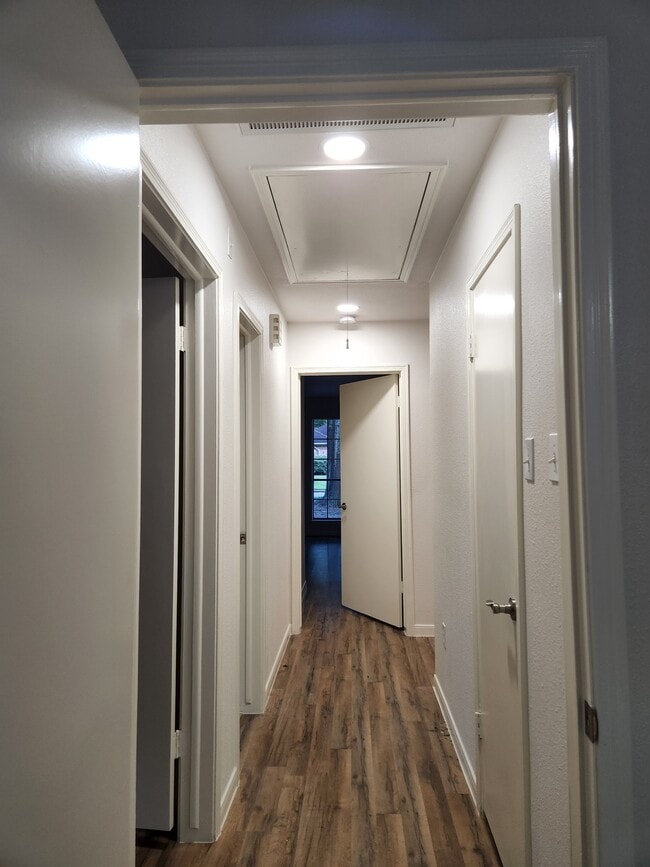 Photo - 10310 Pine Pass Dr