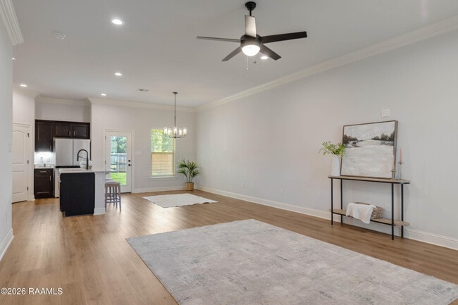 Photo - 102 Gilded Ln