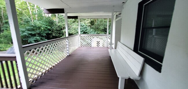 86 Easy Hollow Rd