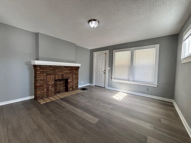 Photo - 1091 S Champion Ave