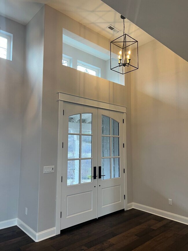 Photo - Beautiful, Custom home in the heart of Jacksonville | Available Now