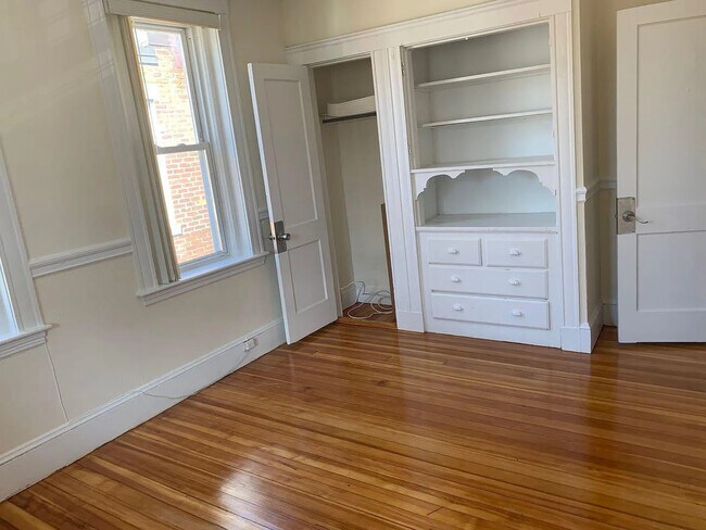 15 Barrows St Unit 2