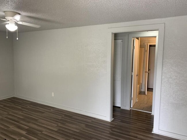 Photo - 4229 NE 20th St