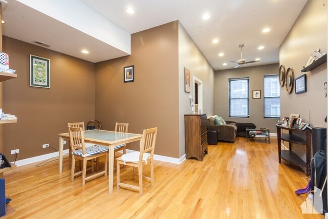 Photo - 705 N Milwaukee Ave Unit #1R