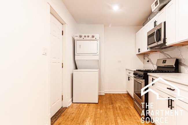 Photo - 3838 W George St Unit 2E