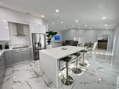 Photo - 1040 SW 142nd Ave