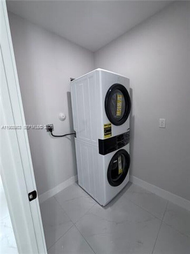 Photo - 12330 SW 219th St