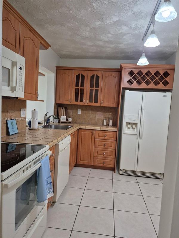 Building Photo - 8540 SW 133rd Avenue Rd Rental