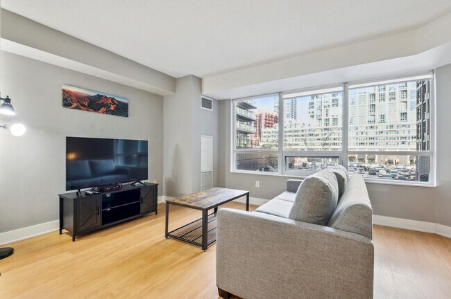 Photo - 20 Blue Jays Way Unit FL1-ID1030990P