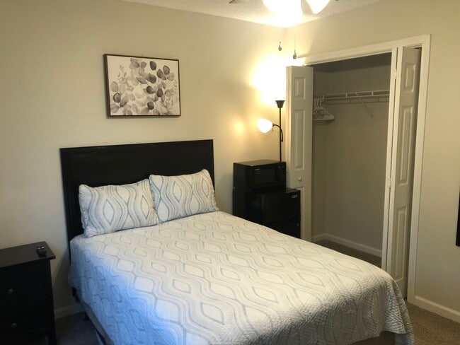 Photo - 5534 Allen Rd E