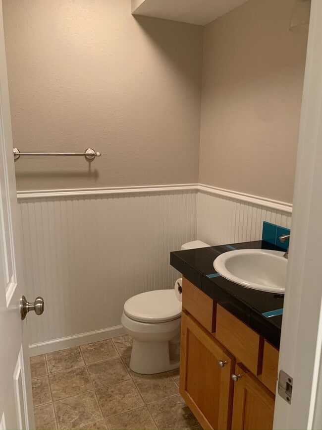 Photo - Large Four Bedroom House in Newberg