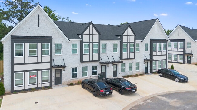 Building Photo - 566 Waterpoint Way