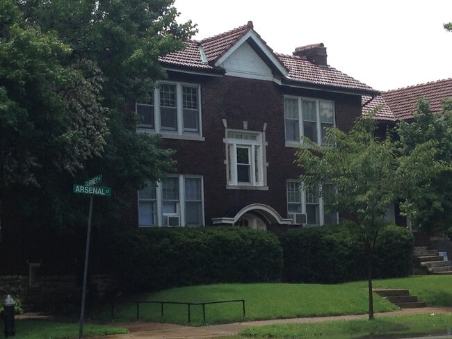 Building Photo - 4802 Arsenal St Unit #2E