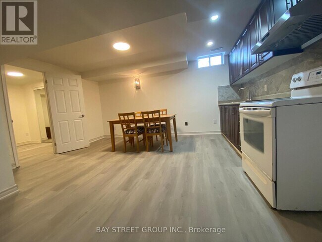 Photo - 8 Kerwood Pl