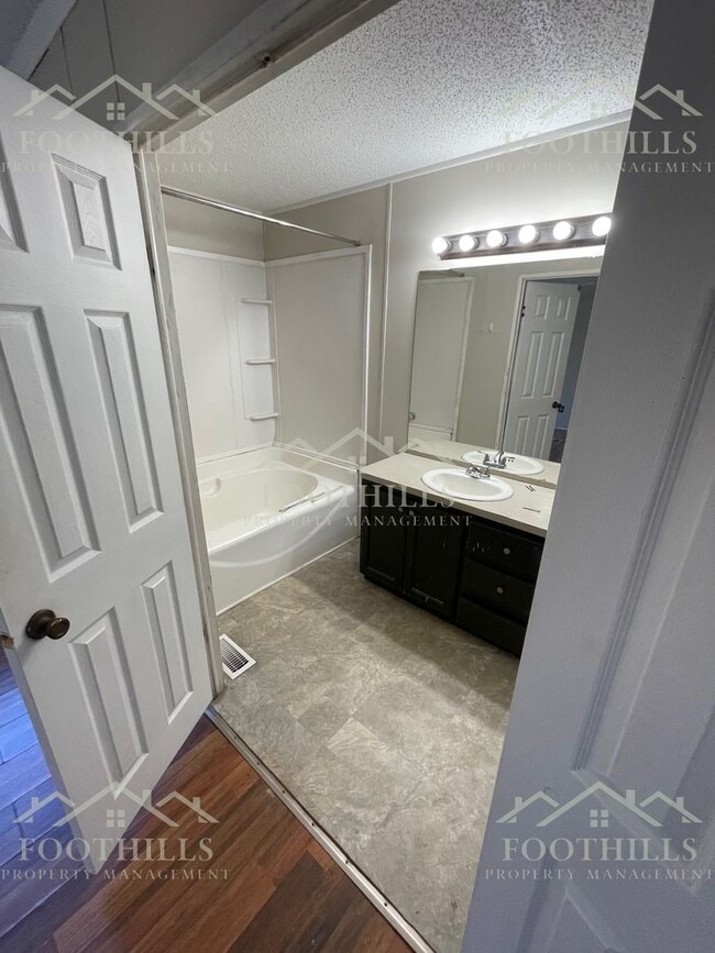 Photo - 2-Bed/2-Bath Mobile Home with Outdoor Deck...
