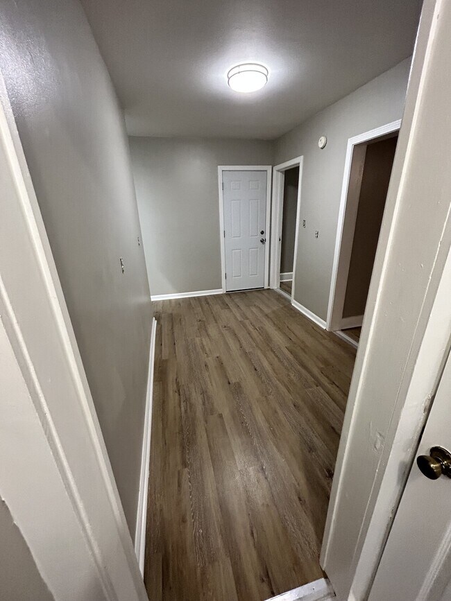 Photo - 169 Pleasant St, LLC Unit Apt 1