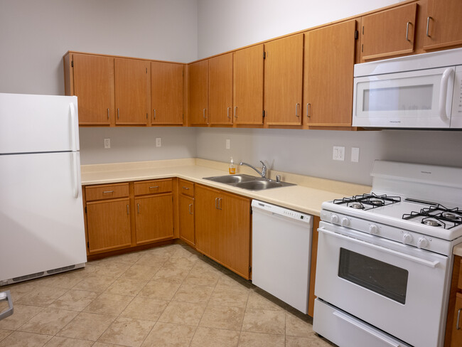 Building Photo - Worthington Square Rental