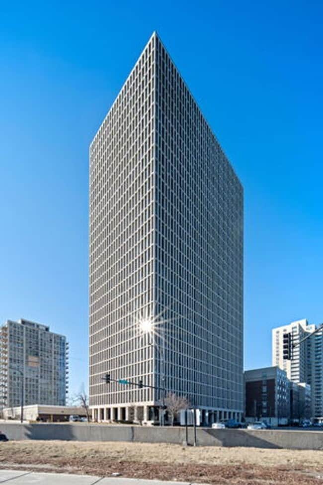 Sunny Studio with Lakeside Views - Sunny Studio with Lakeside Views Condo Unit 3K