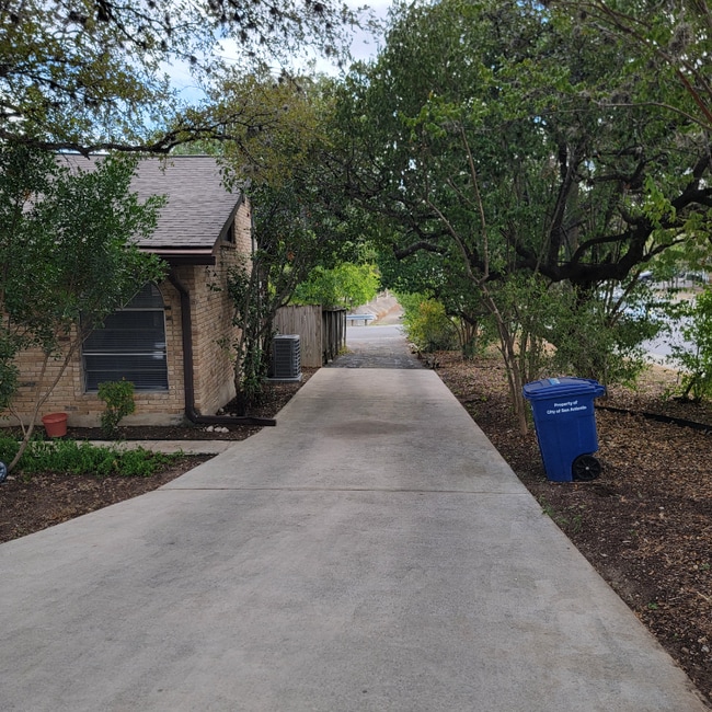 Photo - 3326 Scenic Ln Unidad A