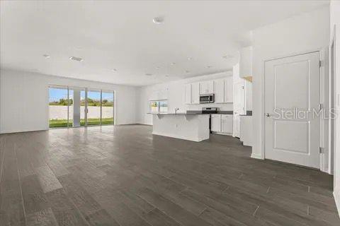 Photo - 2581 Runners Cir