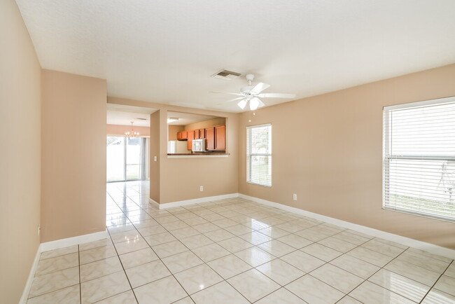 Photo - 32121 Northridge Dr