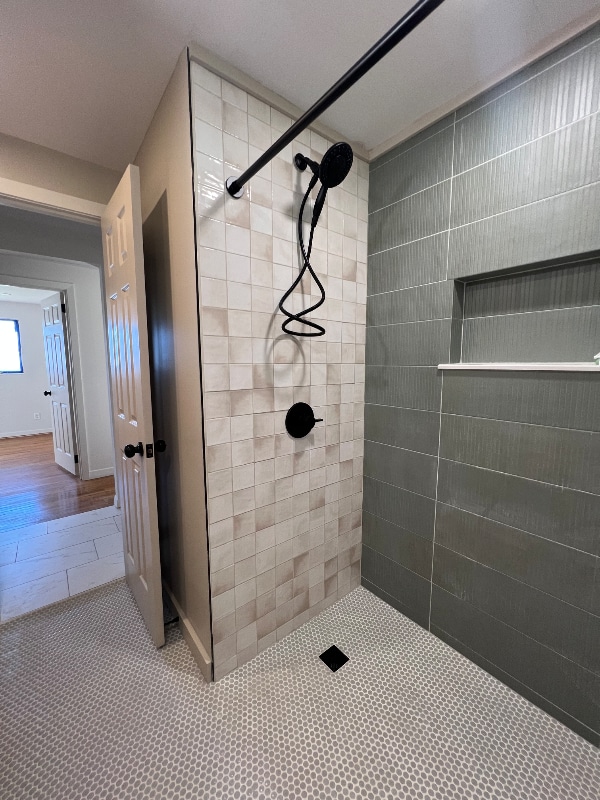 Photo - 625 E Myrtle Ave