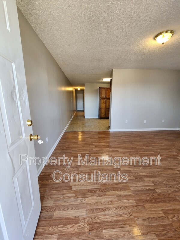 Building Photo - 403 Austin Ave