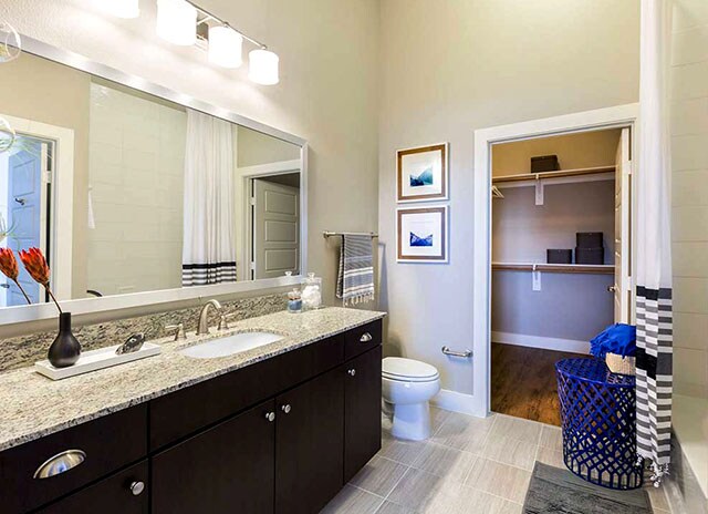 Photo - 310 Gran Via