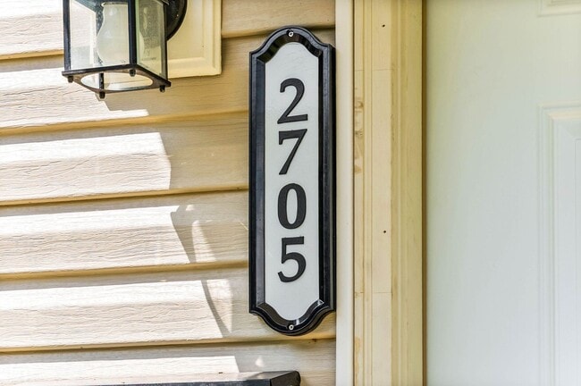 Photo - 2705 Jennette Cir