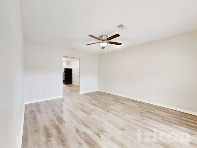 Photo - 2706 Dewberry Ln