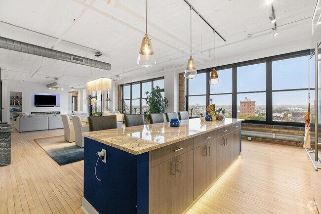 Building Photo - 290 Market St Rental