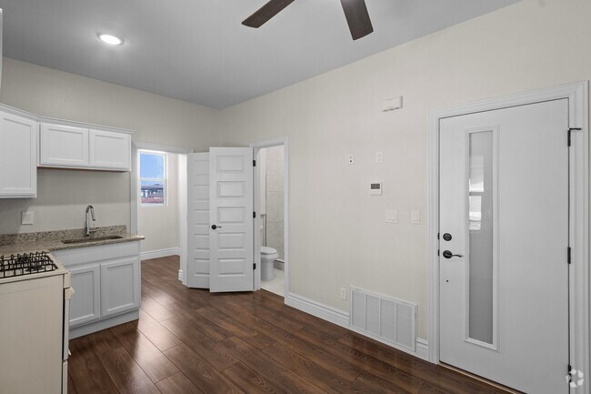 Building Photo - Yandell Unit Apt 3