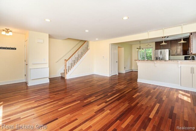 1147 Tienken Ct
