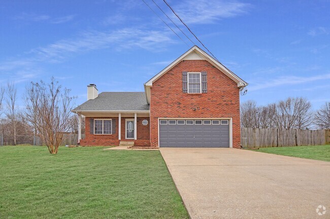 Building Photo - Pet Friendly Four Bedroom with Bonus! Rental