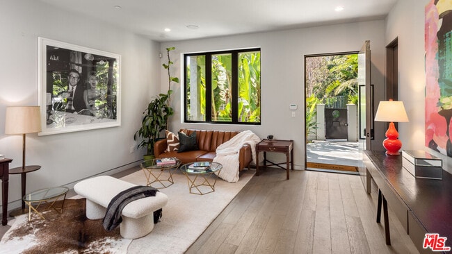 Photo - 1724 N Sierra Bonita Ave