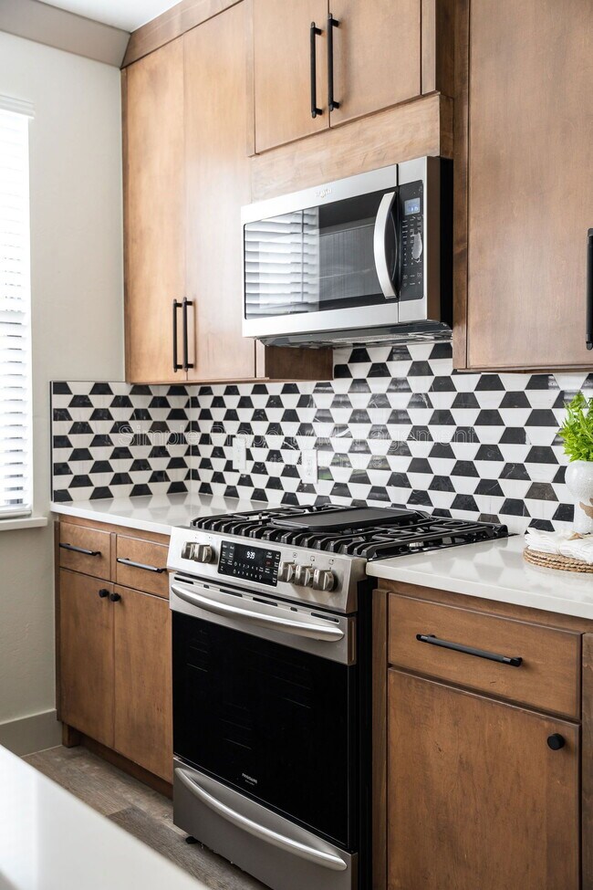 Photo - 1801 NW 39th St