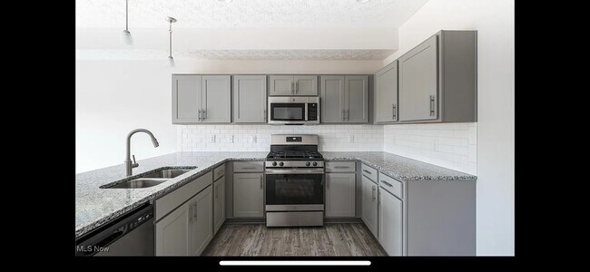 Photo - 1222 Elowen Wy