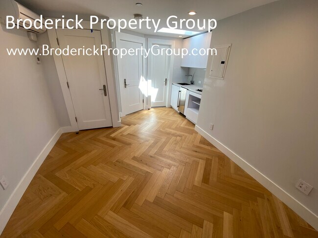 Photo - 464 Massachusetts Ave