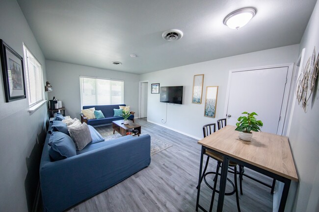 Photo - 4918 Seabreeze Dr