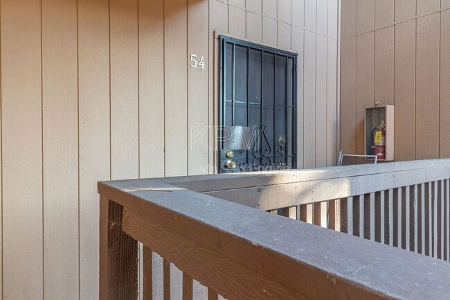 4332 Pacific Ave Unit 54