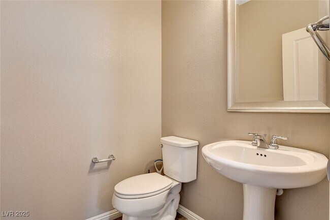 Photo - 6237 Fallsview Ct