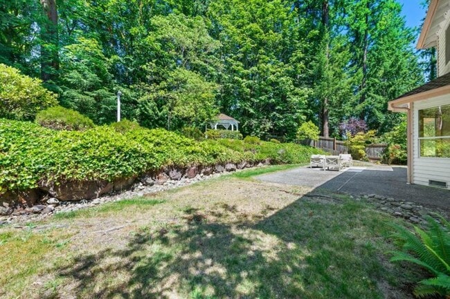 Photo - 4 bedroom in Bellevue WA 98008