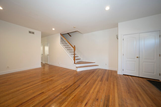 Photo - 2822 Ogden St