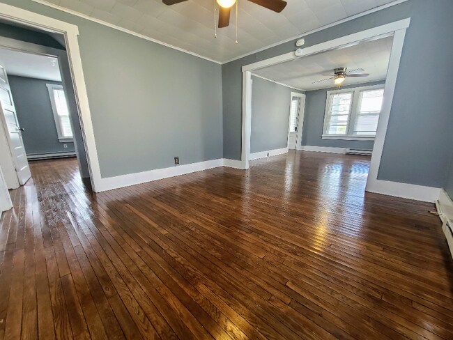 Photo - 12 Front St Unit 2