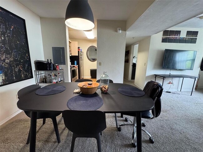 Photo - 2360 SW Archer Rd Unit 915